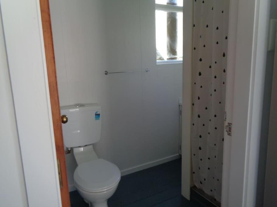 Ferienwohnung Rustic Woolshed Owen River Exterior foto